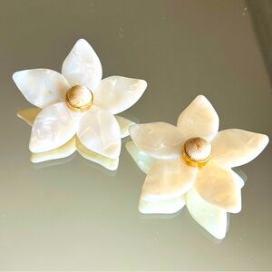 White flower earrings